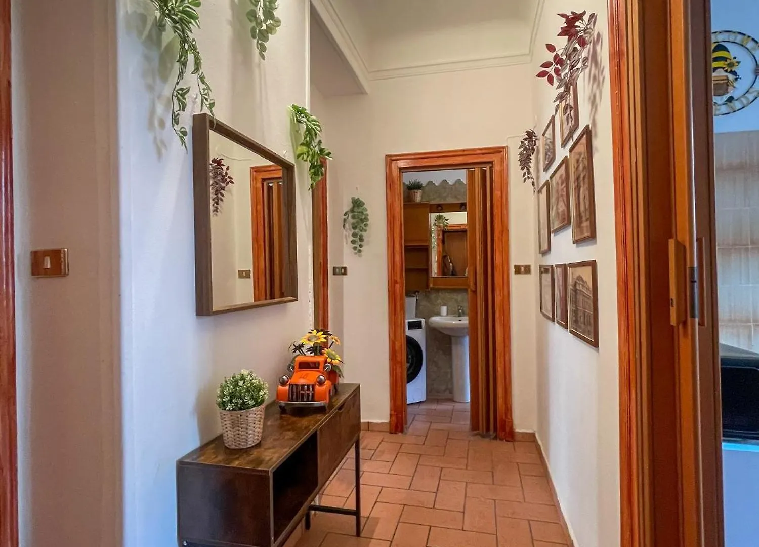 Dea Dreams - Old Style Milano Apartment 0*, Milan Italy
