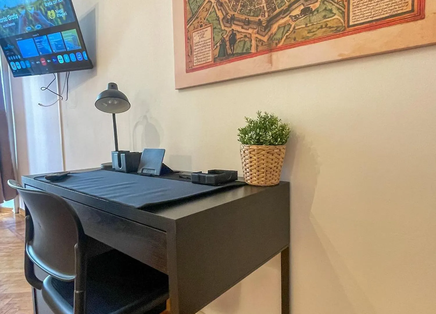 Dea Dreams - Old Style Milano Apartment Italy
