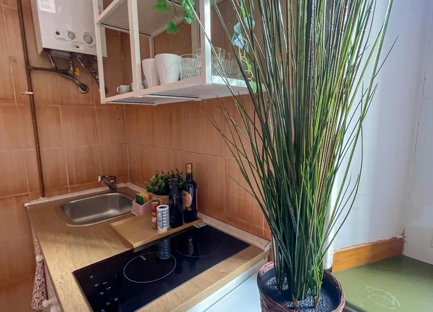 Dea Dreams - Old Style Milano Apartment 0*, Milan Italy